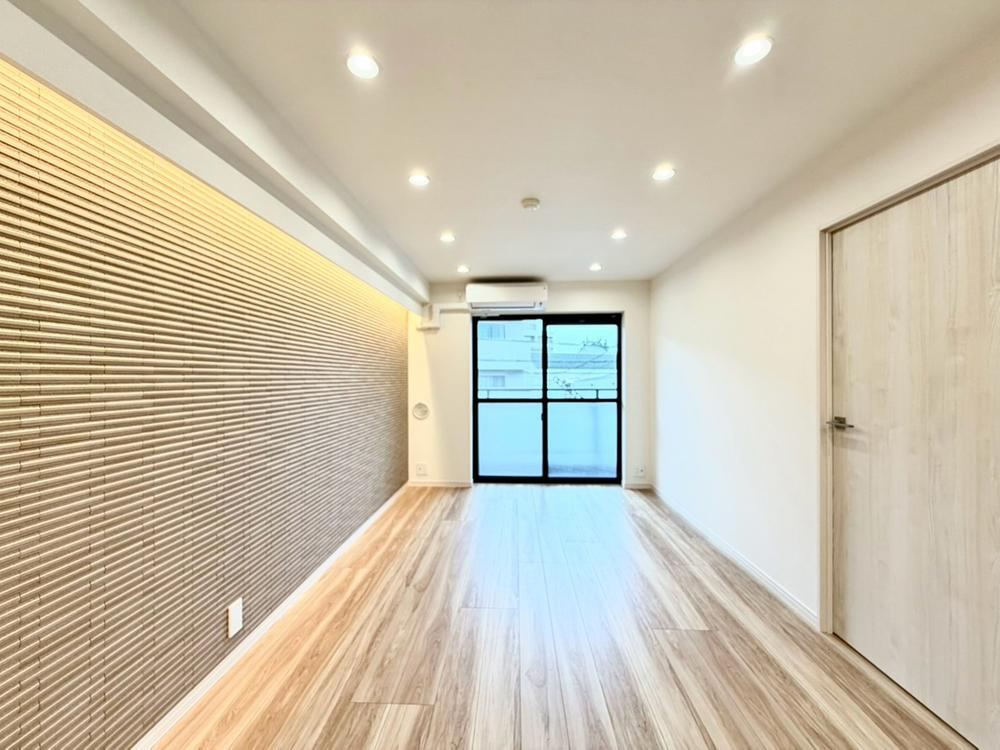 2LDK apartment in Ota Ward, Tokyo - Photo 1
