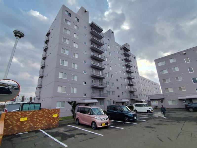 4LDK apartment in Nishi Ward, Sapporo, Hokkaido - Photo 1