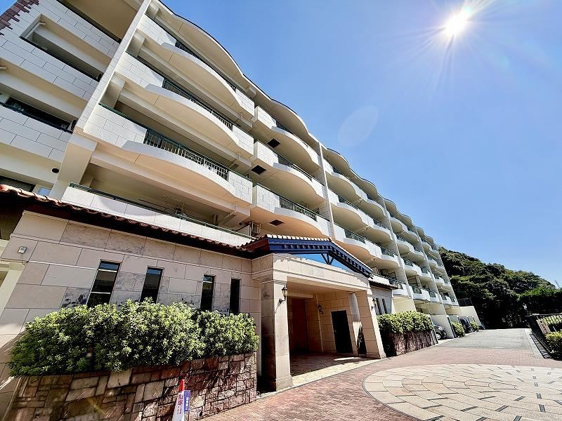 2LDK+S apartment in Zushi, Kanagawa - Photo 1