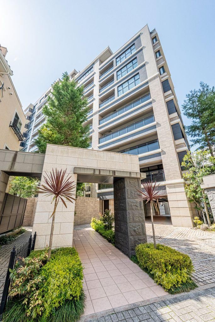3LDK apartment in Chuo Ward, Fukuoka - Photo 1