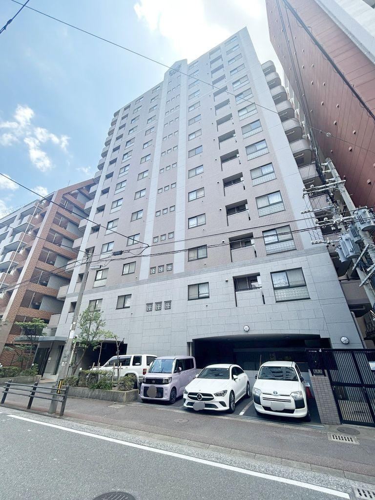 2LDK apartment in Hakata Ward, Fukuoka - Photo 1
