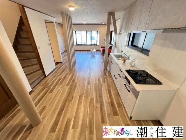 4LDK house in Higashiosaka, Osaka - Photo 1