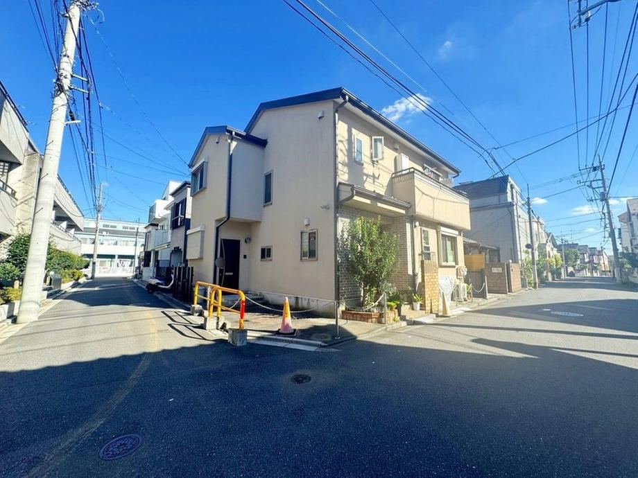 3LDK+S house in Itabashi Ward, Tokyo - Photo 1