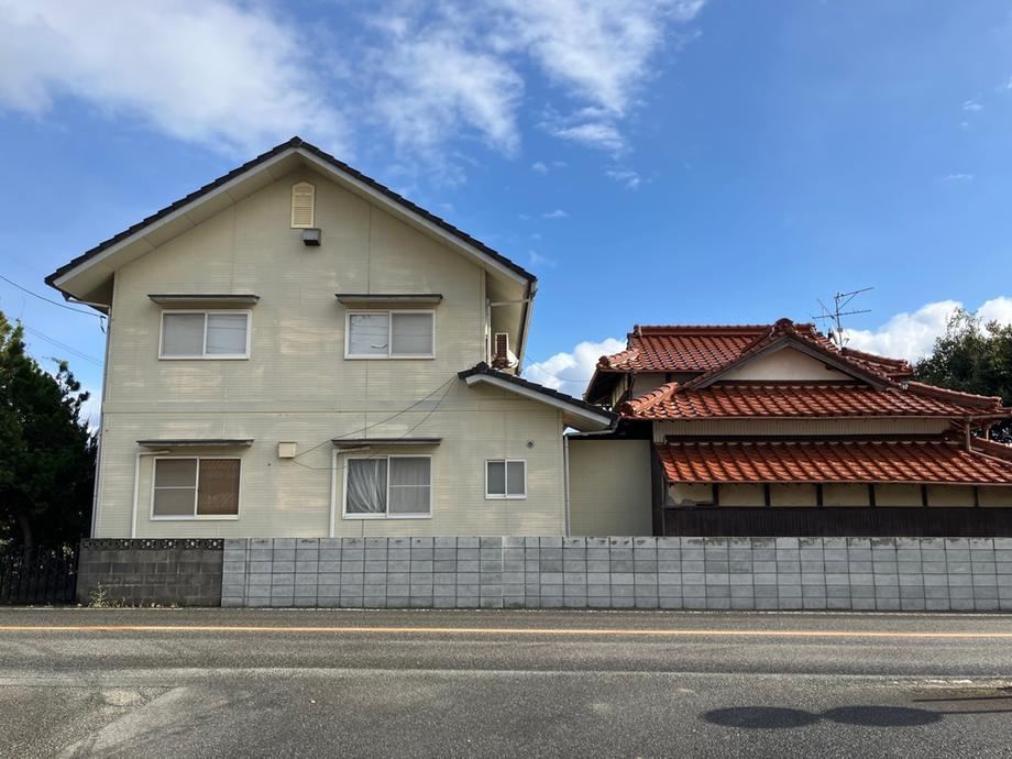 5LDK house in Shimonoseki, Yamaguchi - Photo 1