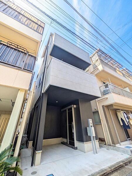 2LDK+S house in Koto Ward, Tokyo - Photo 1