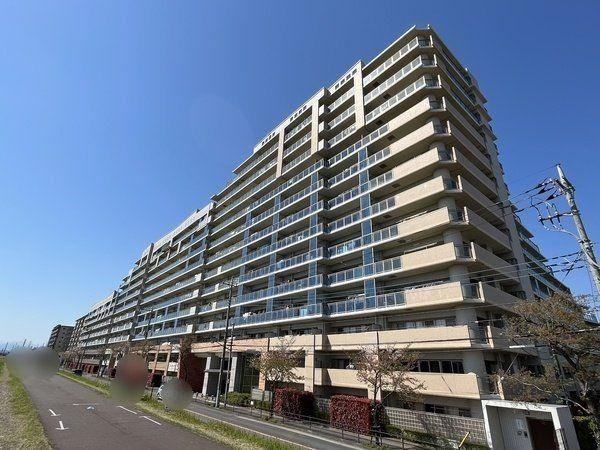 3LDK apartment in Fuchu, Tokyo - Photo 1