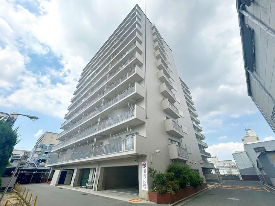 2LDK+S apartment in Higashiosaka, Osaka - Photo 1