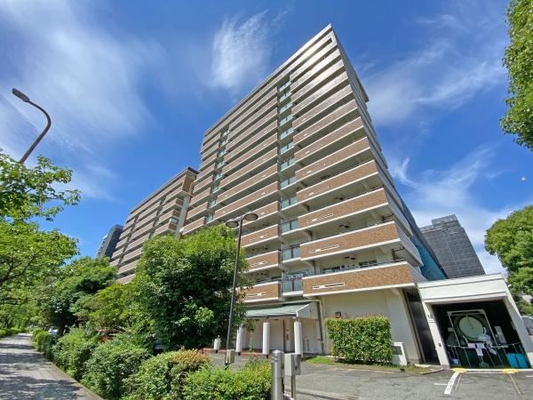 3LDK apartment in Kita Ward, Osaka - Photo 1