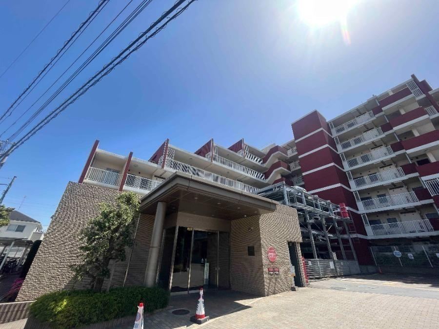 3LDK apartment in Yachiyo, Chiba - Photo 1