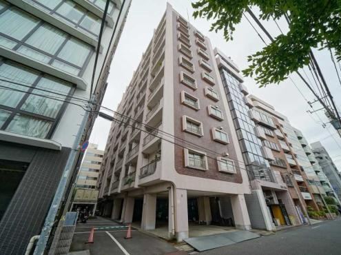 1K apartment in Shibuya Ward, Tokyo - Photo 1