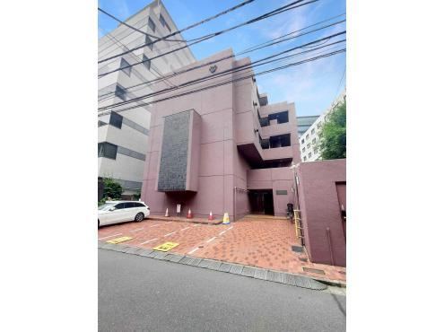 2LDK apartment in Shibuya Ward, Tokyo - Photo 1