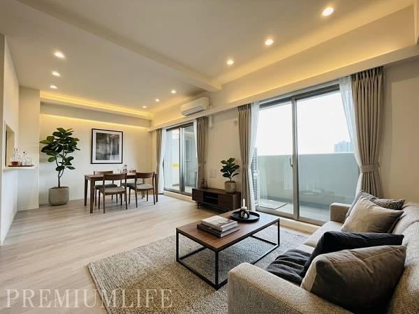 2LDK apartment in Minato Ward, Tokyo - Photo 1