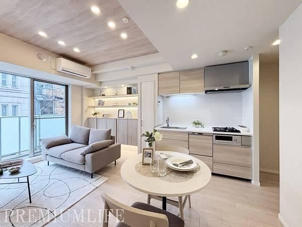 1LDK apartment in Minato Ward, Tokyo - Photo 1