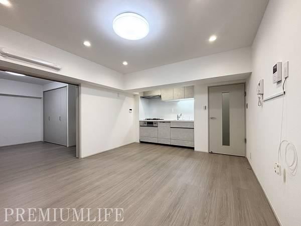 1LDK apartment in Minato Ward, Tokyo - Photo 1