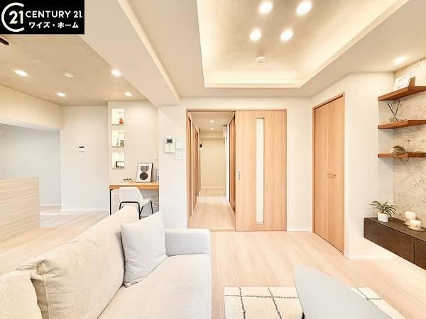 2LDK apartment in Shinjuku Ward, Tokyo - Photo 1