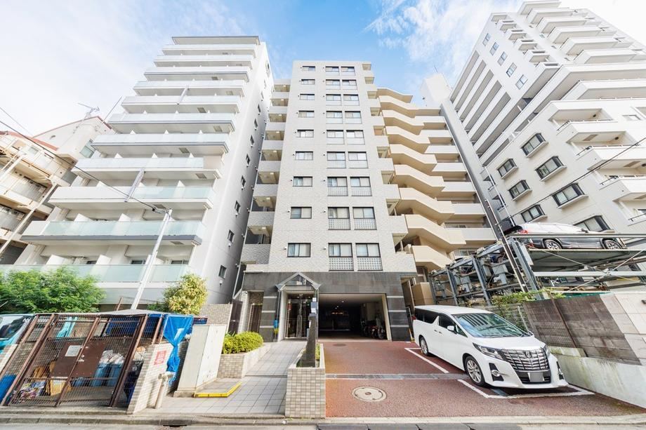 1LDK+S apartment in Kawasaki Ward, Kawasaki, Kanagawa - Photo 1