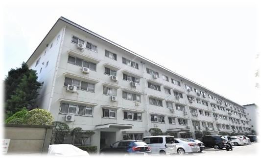 3LDK+S apartment in Chofu, Tokyo - Photo 1