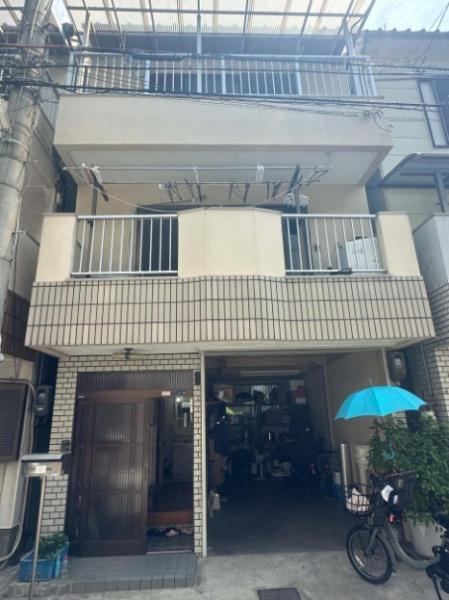 2LDK house in Higashiosaka, Osaka - Photo 1