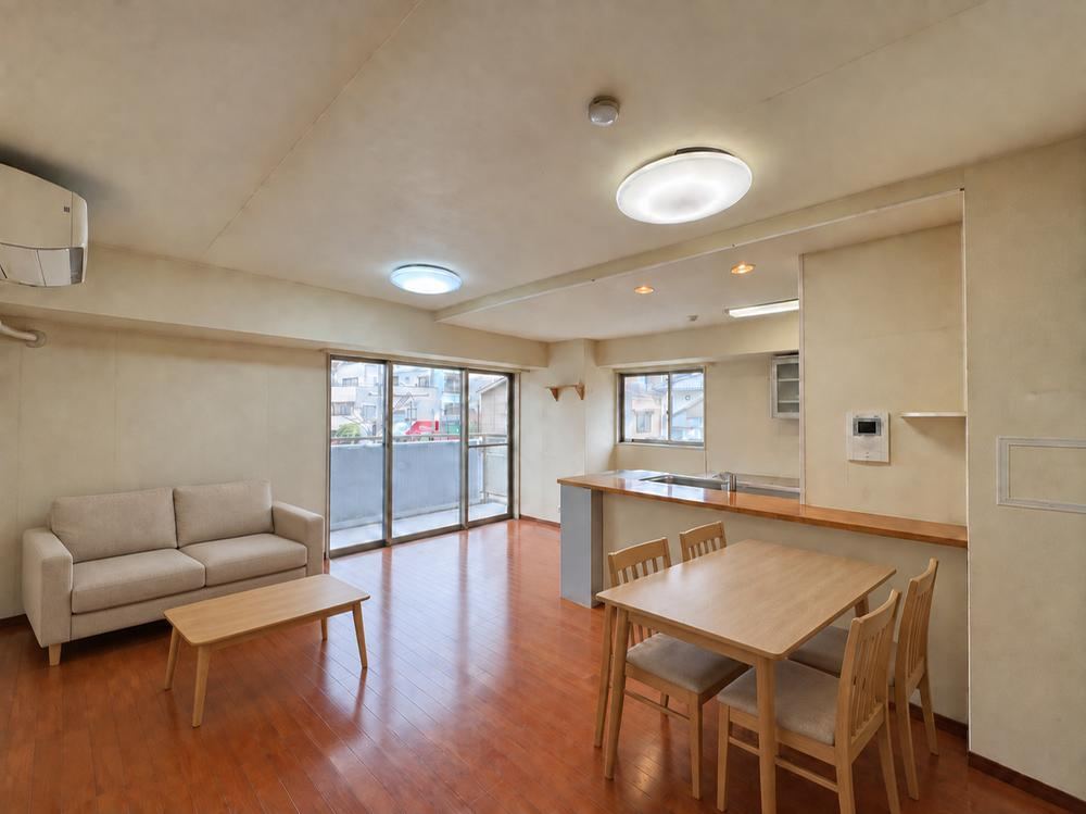 3LDK apartment in Koshigaya, Saitama - Photo 1