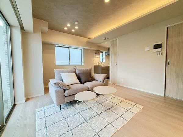 1LDK apartment in Minato Ward, Tokyo - Photo 1