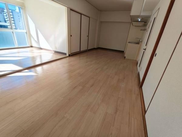 3LDK apartment in Kita Ward, Osaka - Photo 1