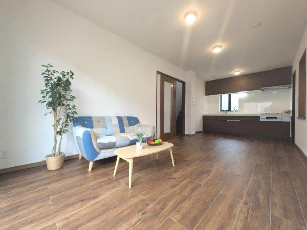 5LDK house in Ichikawa, Chiba - Photo 1