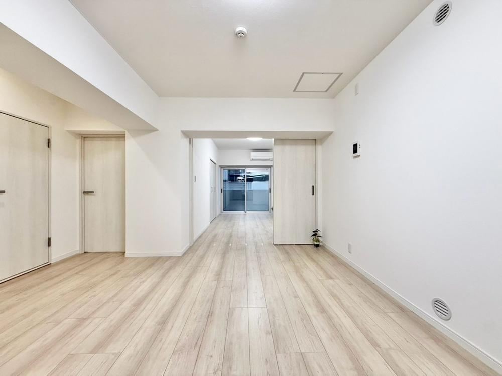 2LDK apartment in Shinagawa Ward, Tokyo - Photo 1