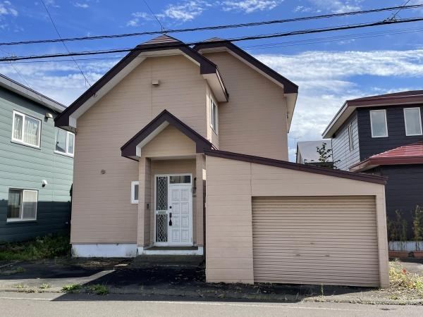 4LDK house in Tomakomai, Hokkaido - Photo 1