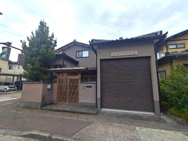 5LDK house in Kanazawa, Ishikawa - Photo 1