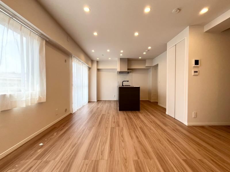 2LDK apartment in Shibuya Ward, Tokyo - Photo 1