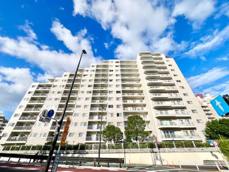 2LDK apartment in Setagaya Ward, Tokyo - Photo 1