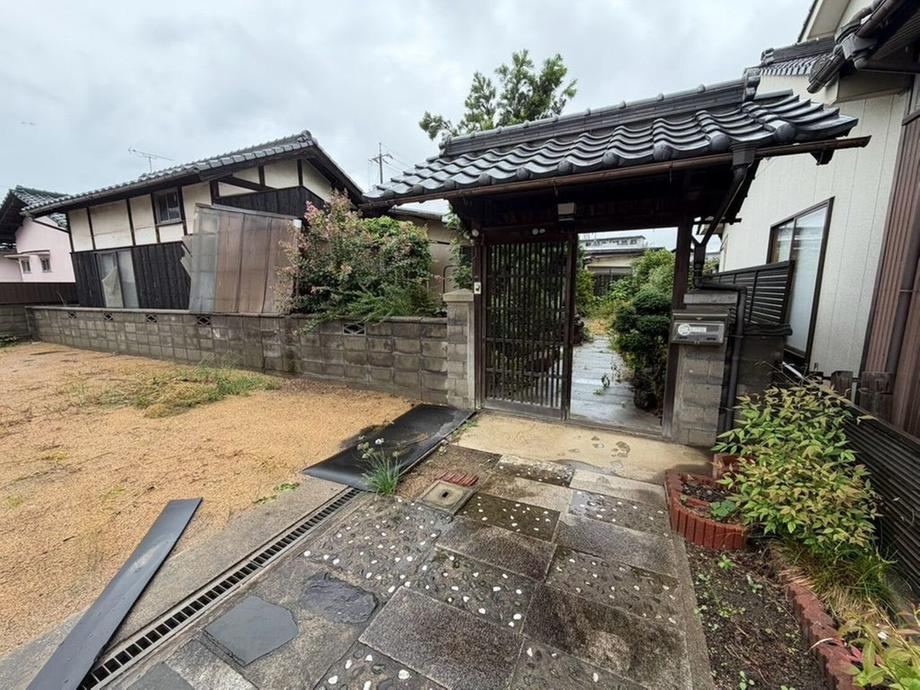 5LDK house in Kurashiki, Okayama - Photo 1