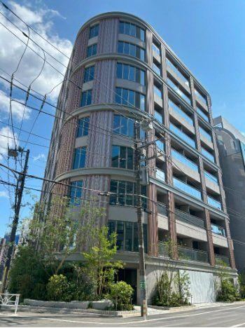 2LDK apartment in Shibuya Ward, Tokyo - Photo 1