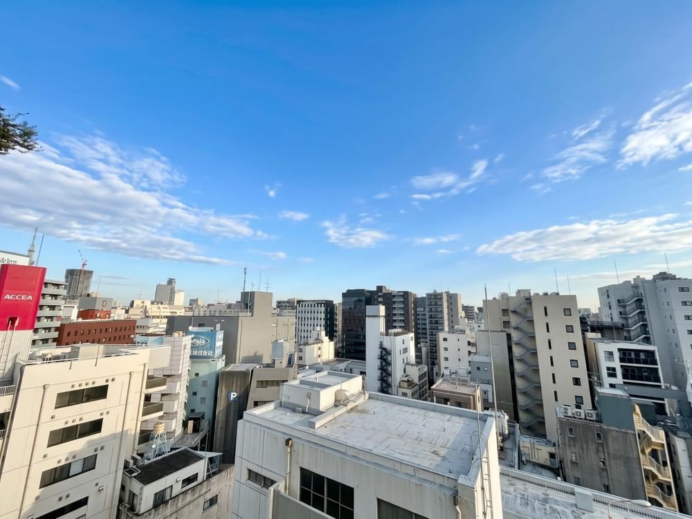 3LDK apartment in Chiyoda Ward, Tokyo - Photo 1