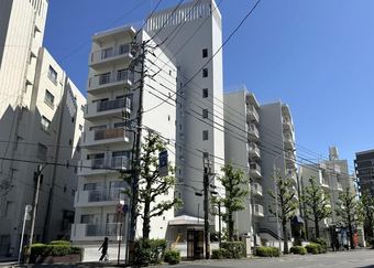 1LDK apartment in Higashi Ward