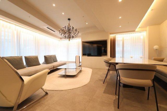 1LDK apartment in Kita Ward, Osaka - Photo 1
