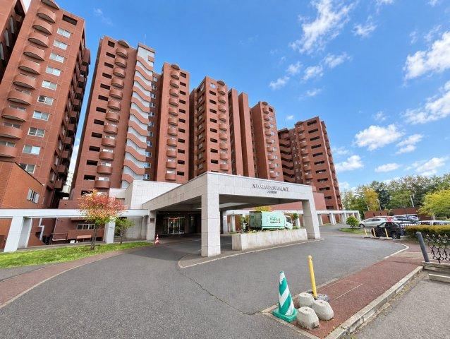 4LDK apartment in Kita Ward, Sapporo, Hokkaido - Photo 1