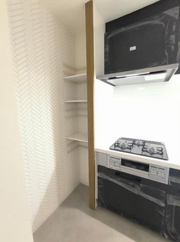 2LDK apartment in Nagata Ward, Kobe, Hyogo - Photo 1