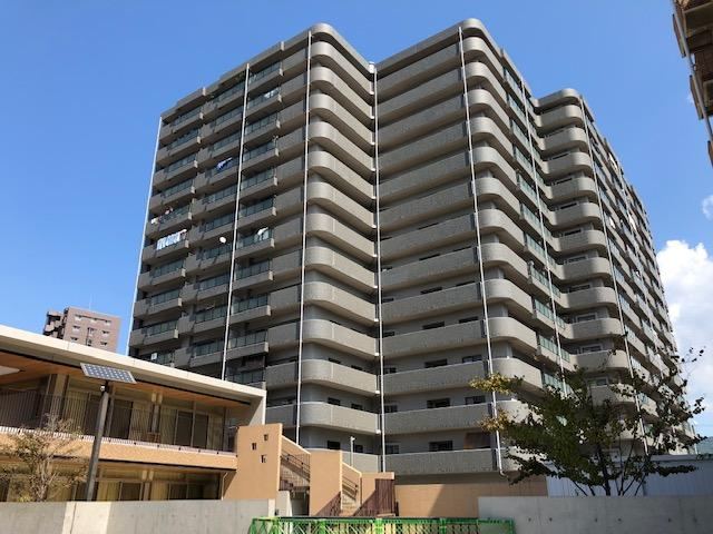 3LDK apartment in Kokurakita Ward, Kitakyushu, Fukuoka - Photo 1