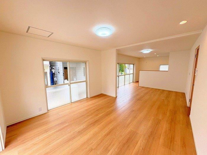 3LDK house in Tarumi Ward, Kobe, Hyogo - Photo 1