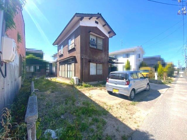 3LDK house in Yonago, Tottori - Photo 1