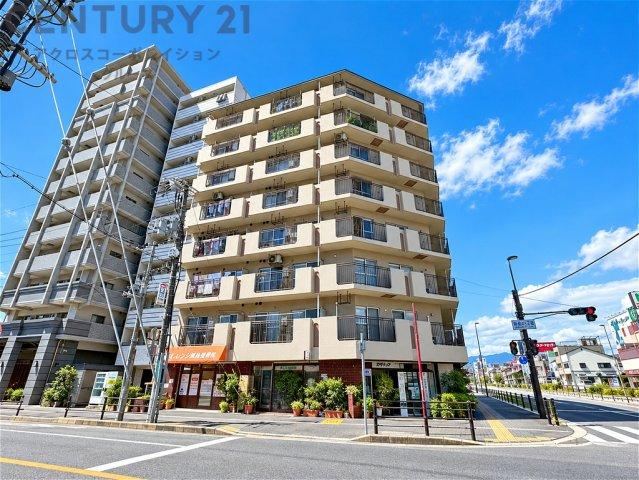 2LDK apartment in Amagasaki, Hyogo - Photo 1