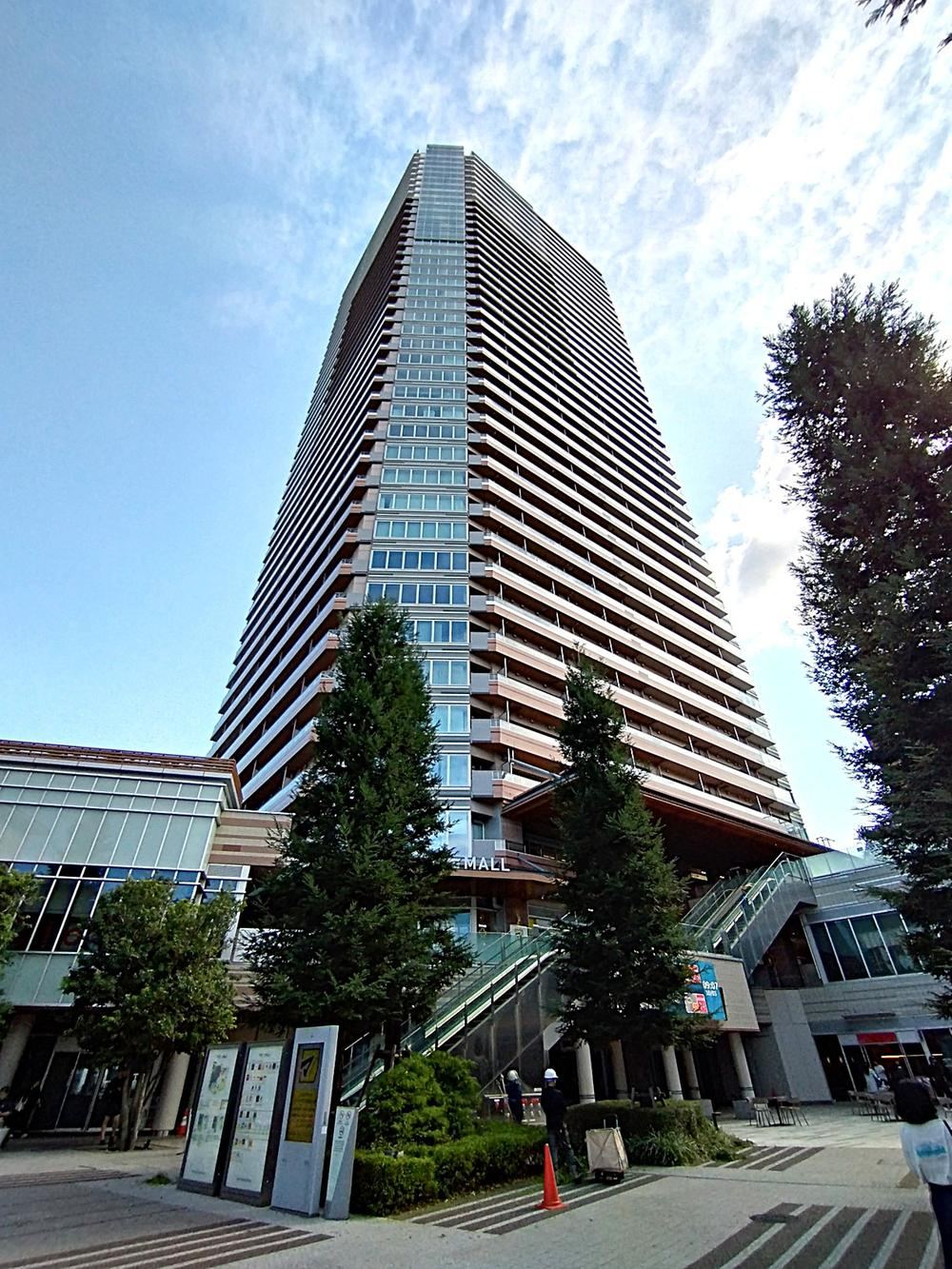 2LDK apartment in Shinagawa Ward, Tokyo - Photo 1