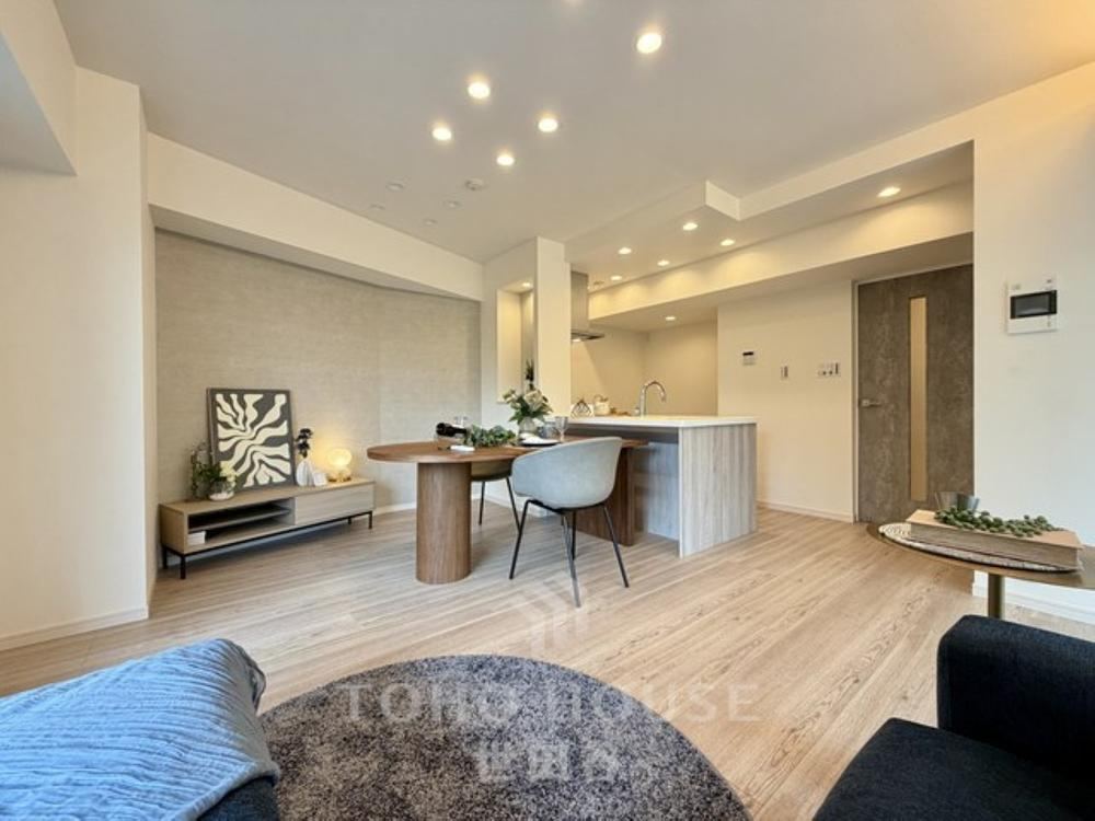 2LDK apartment in Shibuya Ward, Tokyo - Photo 1