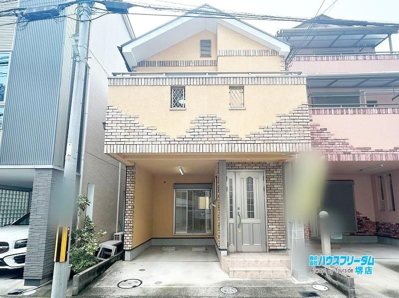 3LDK house in Sakai Ward, Sakai, Osaka - Photo 1
