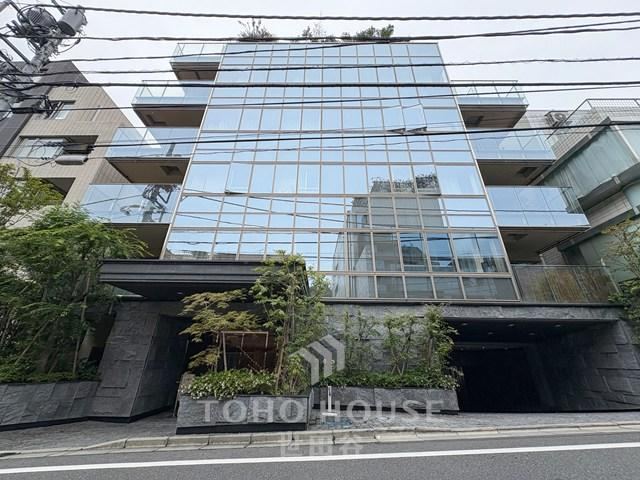 1LDK apartment in Minato Ward, Tokyo - Photo 1