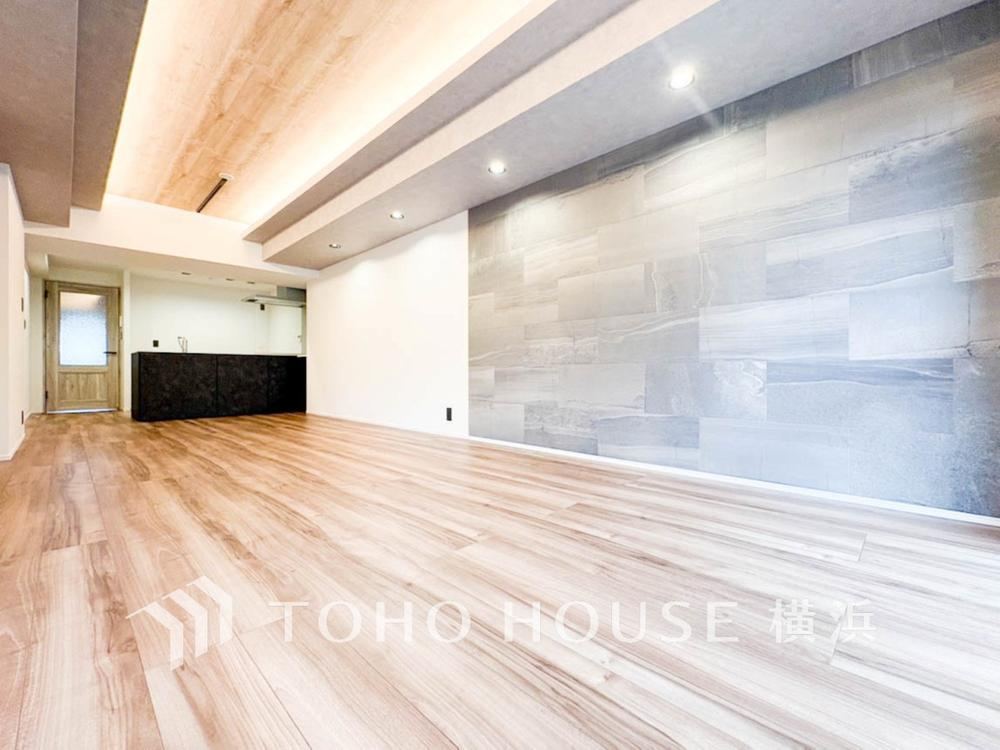 2LDK apartment in Minami Ward, Yokohama, Kanagawa - Photo 1