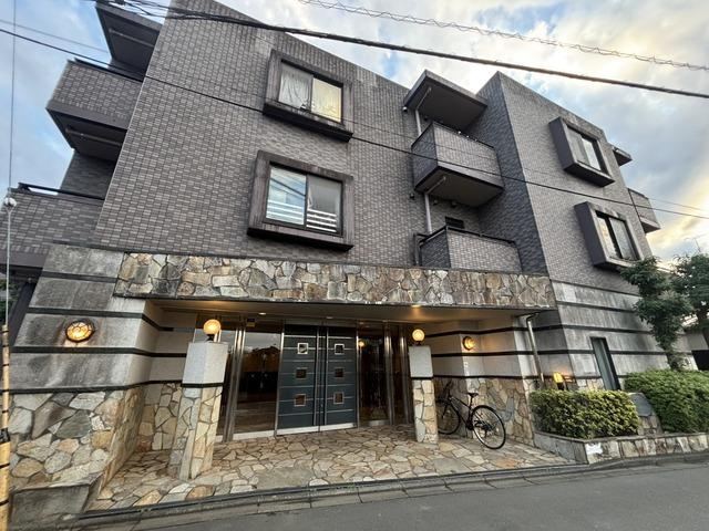 2LDK+S apartment in Higashimurayama, Tokyo - Photo 1