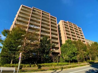 3LDK apartment in Shiroi