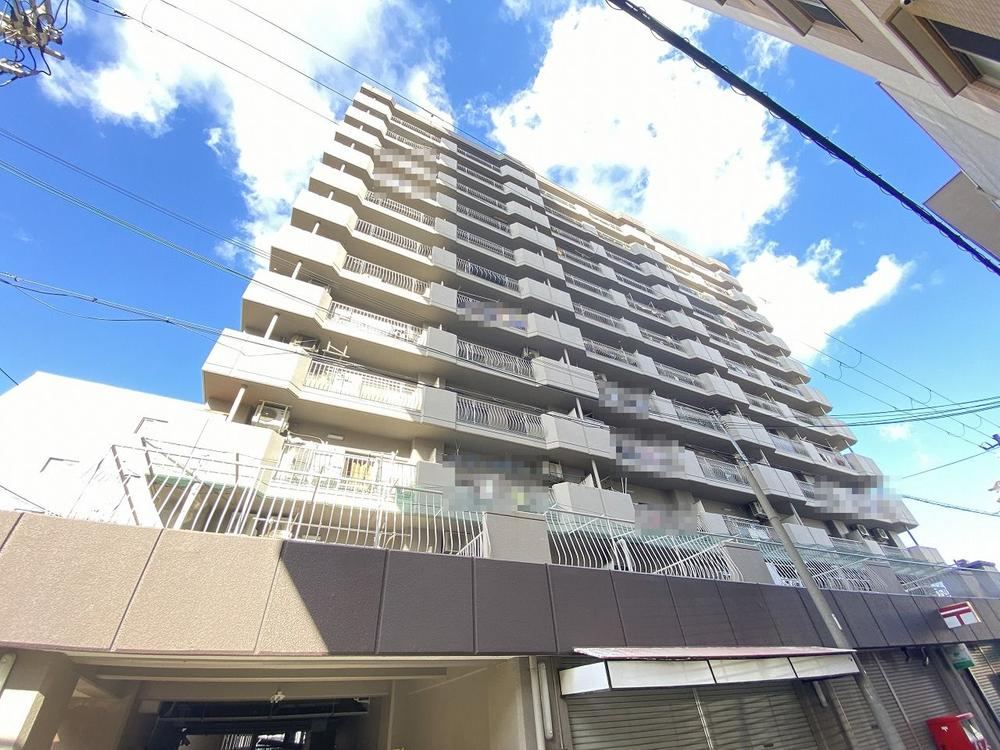 3LDK apartment in Sakai Ward, Sakai, Osaka - Photo 1
